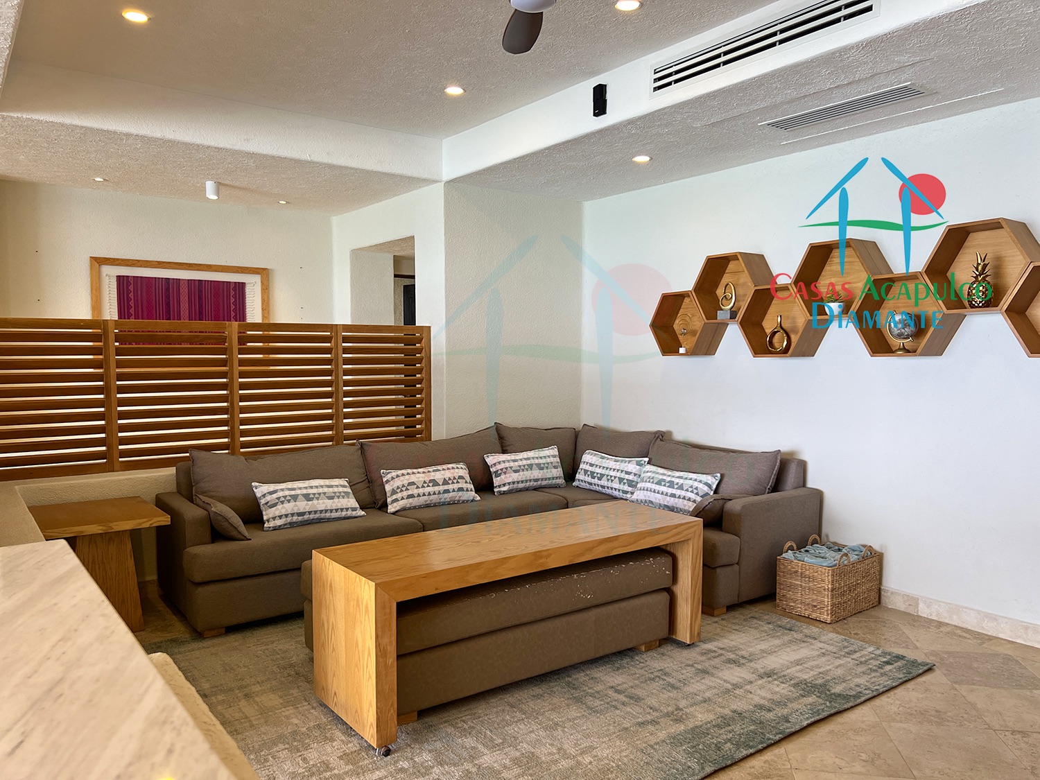 Dos Soles T3 402 - Sala de televisión 3